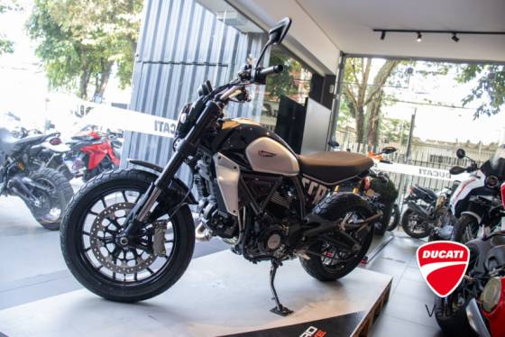 DUCATI SCRAMBLER ICON 